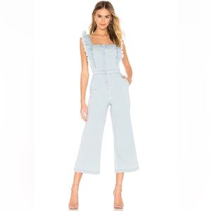 JACK BY STEVE MADDEN YES WAY
CHAMBRAY JUMPSUIT
Steve Madden
Color: Denim